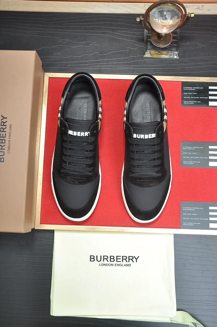 Men's shoes💰480💶[Burberry] (cowhide lining) classic low-top sneakers｜Imported cowhide with classic plaid fabric｜Cow leather lining｜Original outsole｜Fine workmanship and comfortable to wear Size: 38-44 (customized at 45)